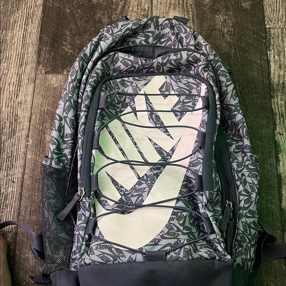 Nike Patterned Black and Gray Backpack